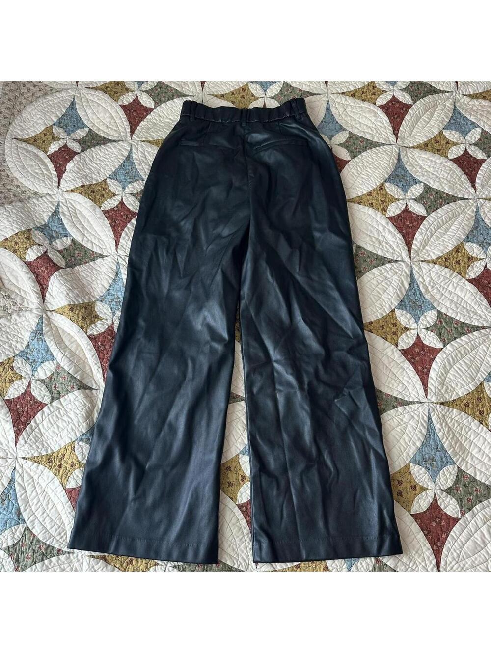 Abercrombie & Fitch black vegan high waisted pleated leather trousers Size XS - Picture 5 of 6